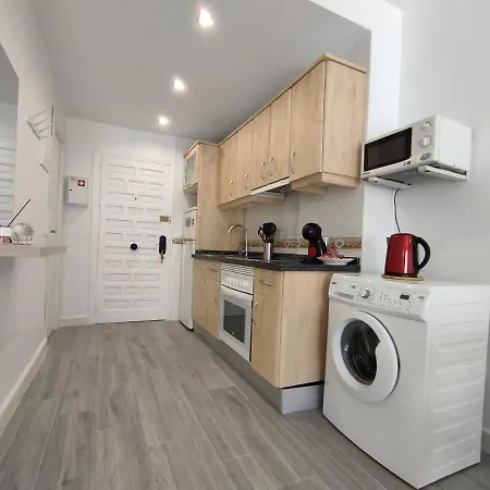 Appartamento Estudio Benalbeach Primera Linea De Playa Benalmádena